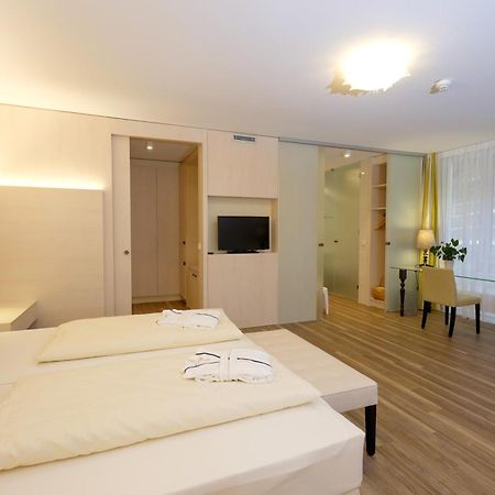 Hotel Baeren Titisee Quarto foto