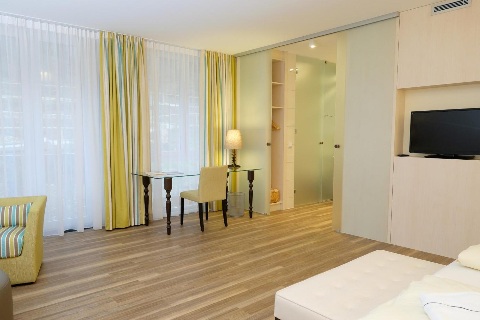 Hotel Baeren Titisee Quarto foto