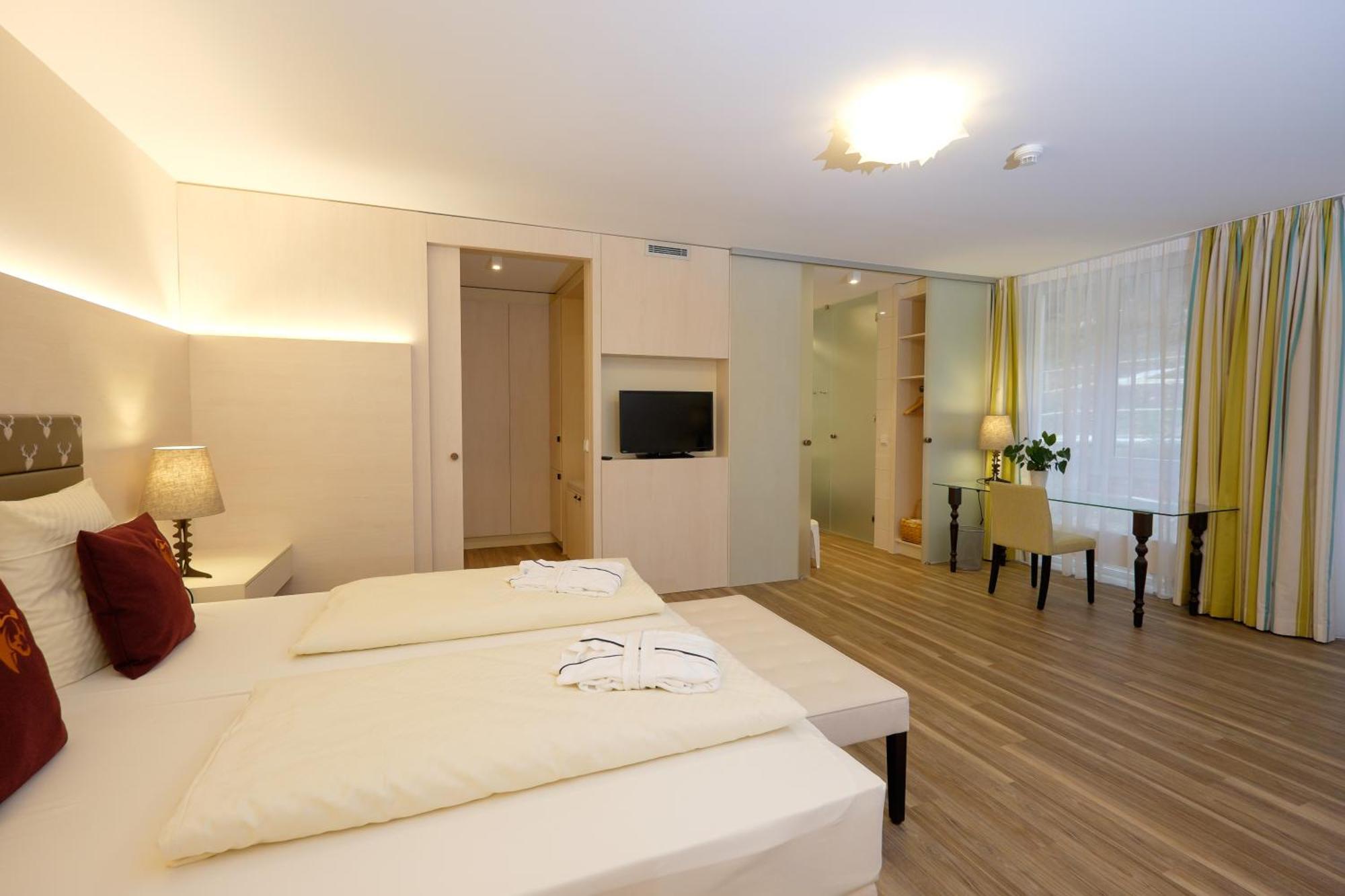 Hotel Baeren Titisee Quarto foto